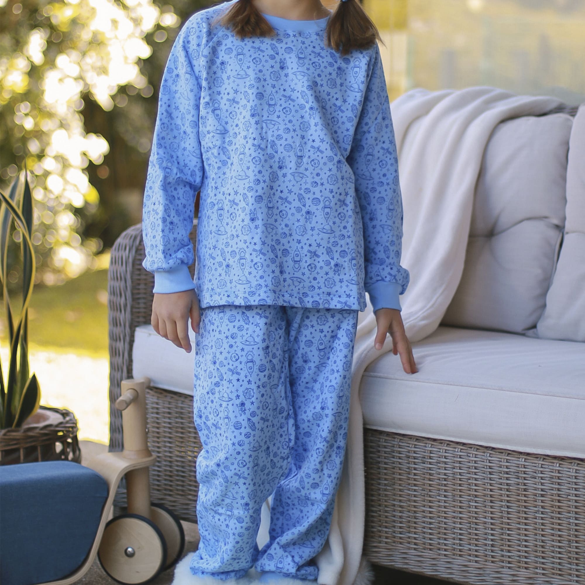 PIJAMA FRANELA ASTRONAUTA AZUL