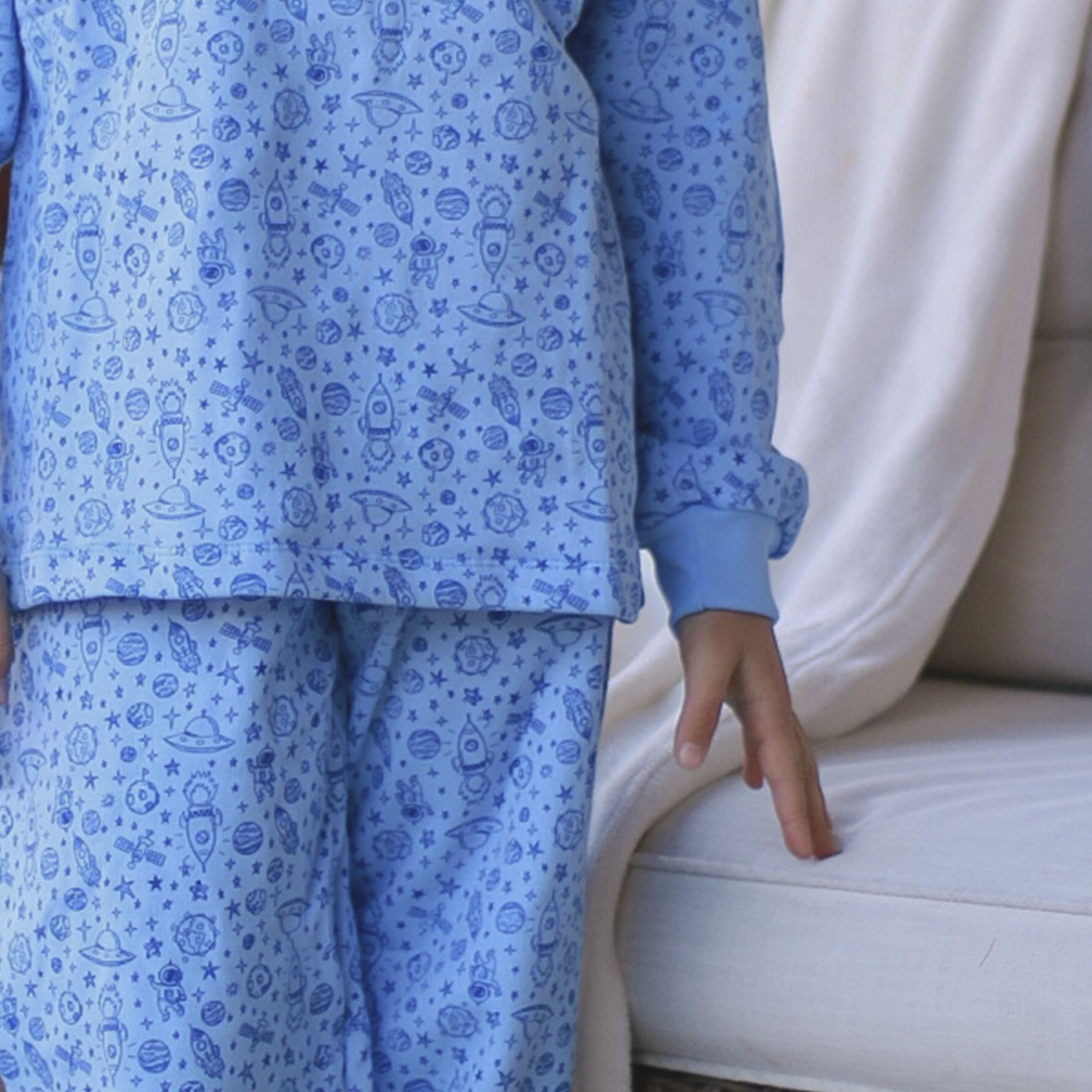 PIJAMA FRANELA ASTRONAUTA AZUL