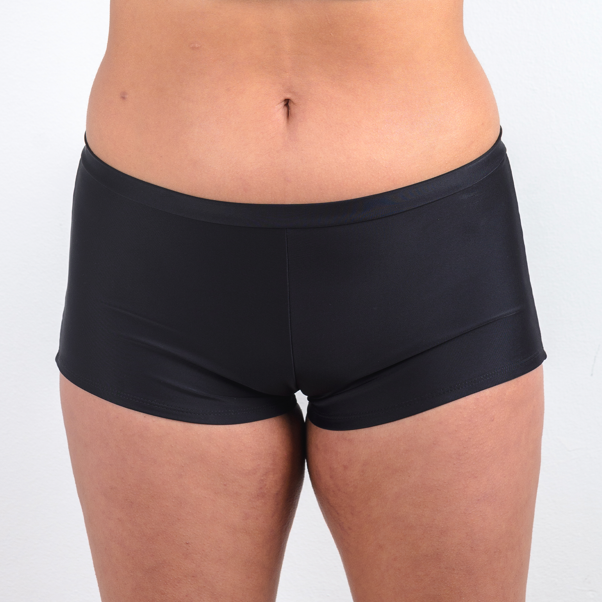 SHORT DE BAÑO NEGRO
