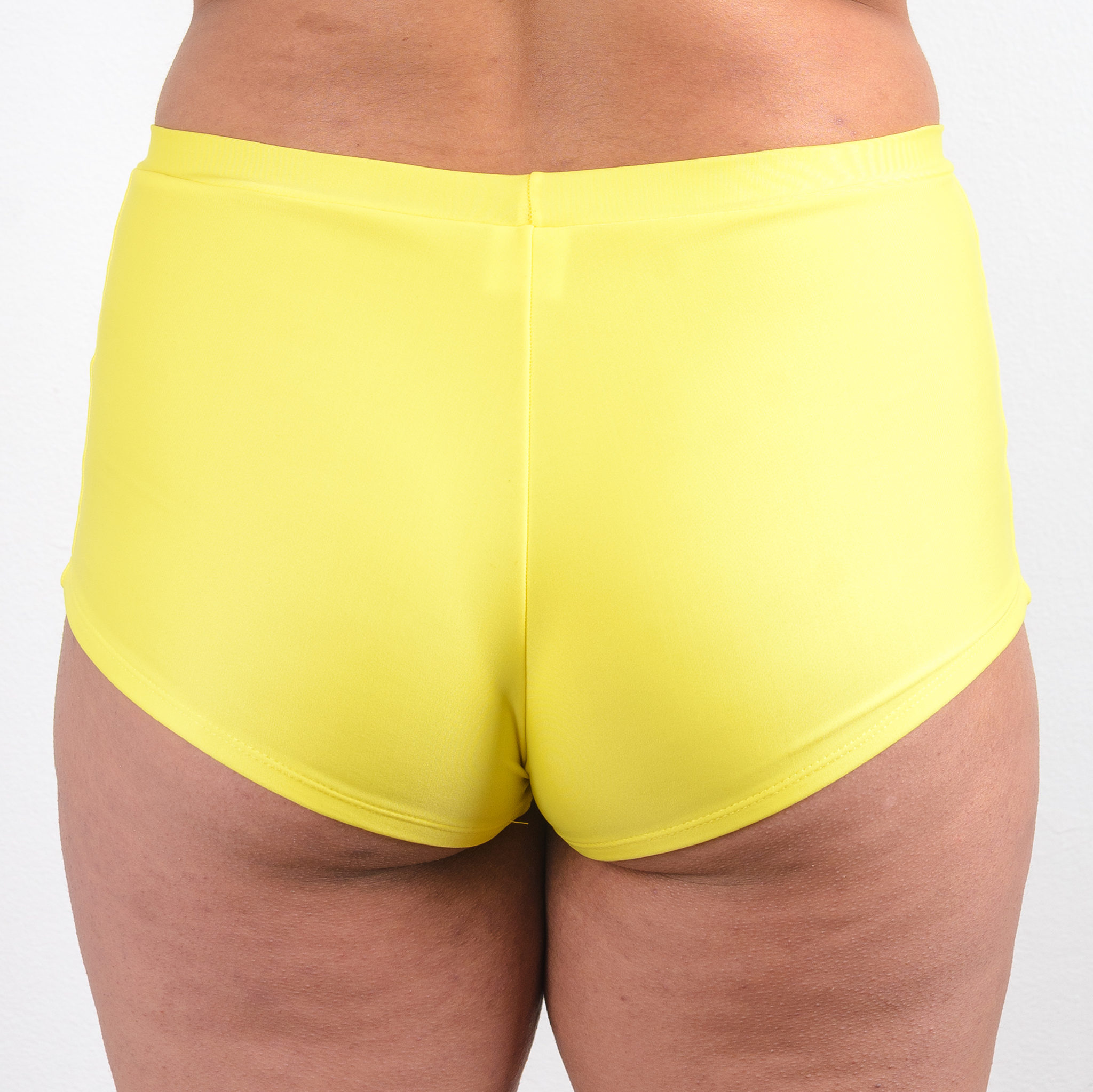 SHORT DE BAÑO AMARILLO