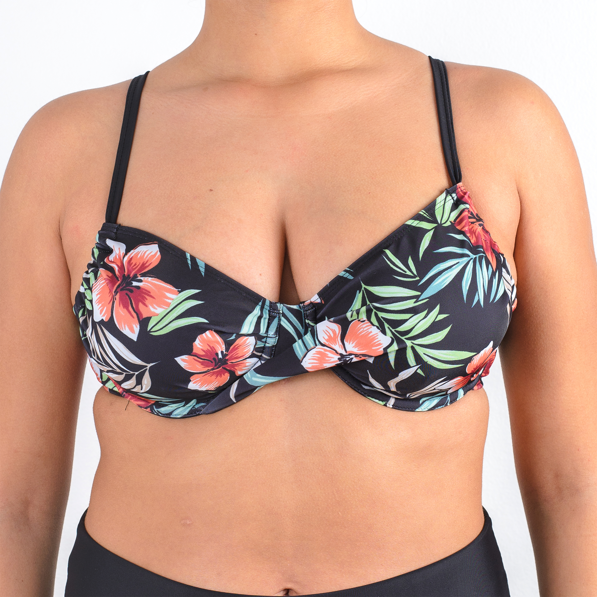 TRAJE DE BAÑO SOSTÉN CON BARBAS CRUZADO NEGRO CON FLORES
