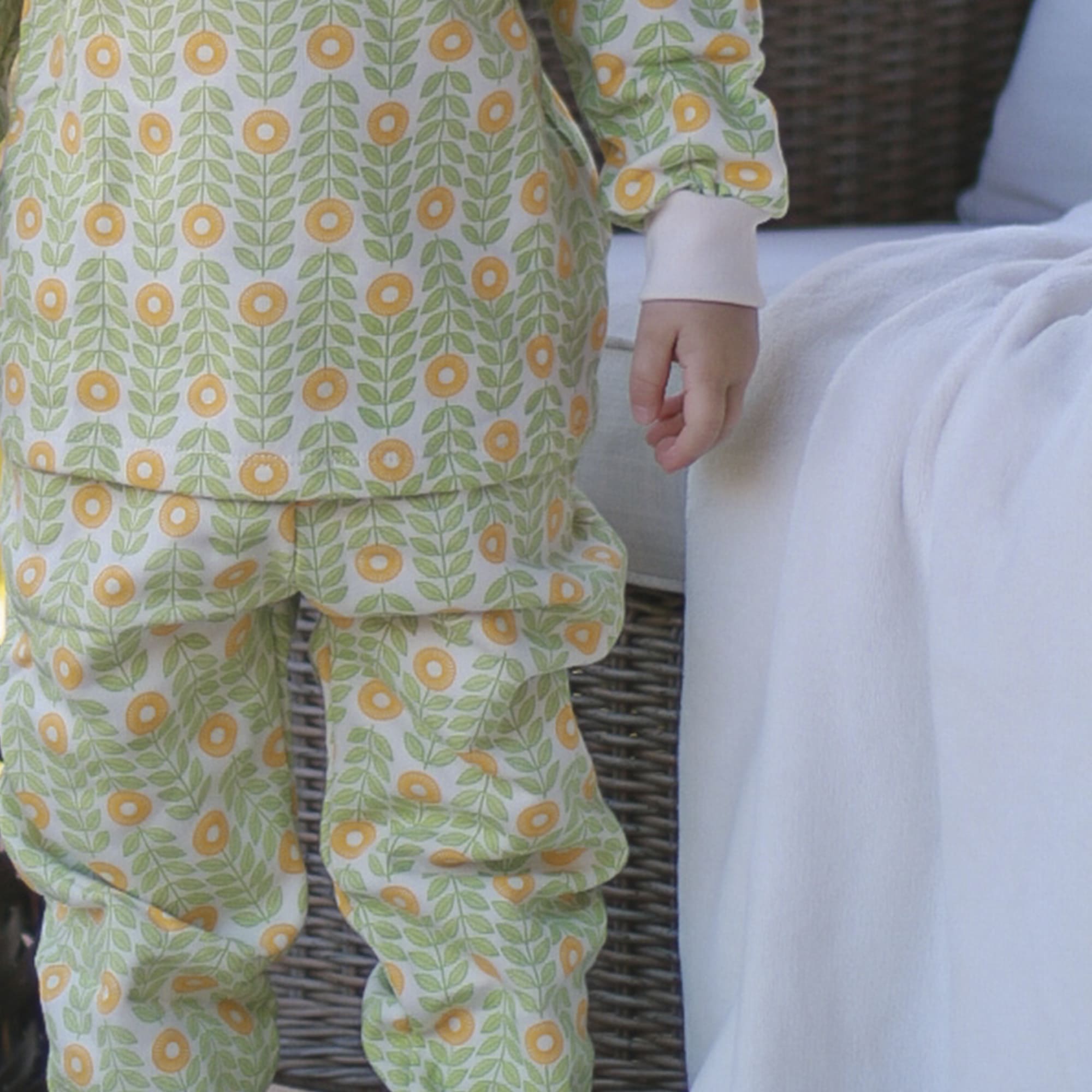 PIJAMA FRANELA FLORES VERDES