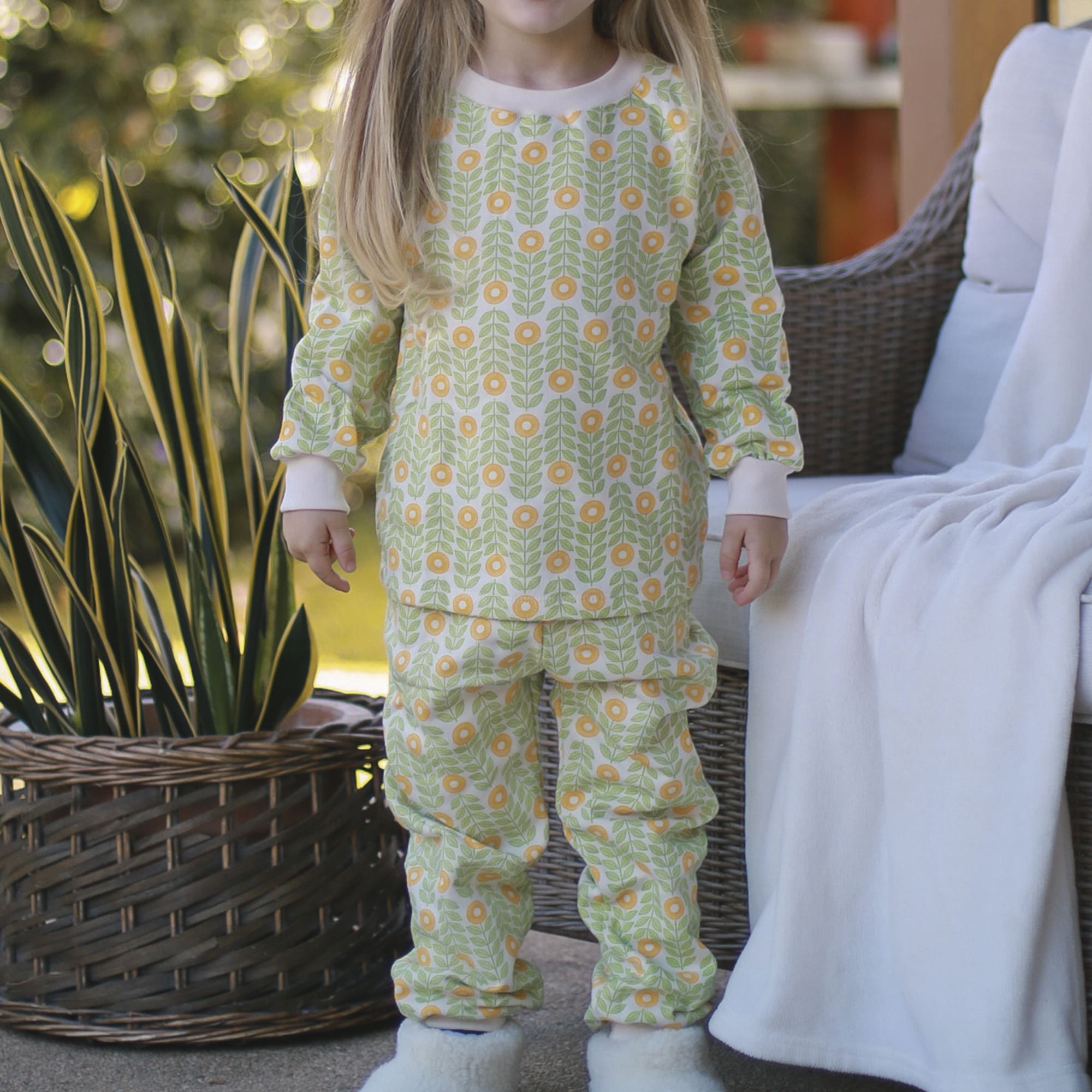 PIJAMA FRANELA FLORES VERDES