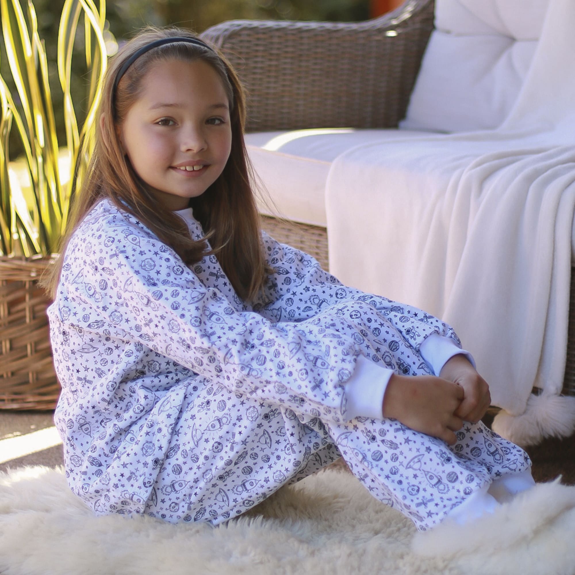 PIJAMA FRANELA ASTRONAUTA NEGRO